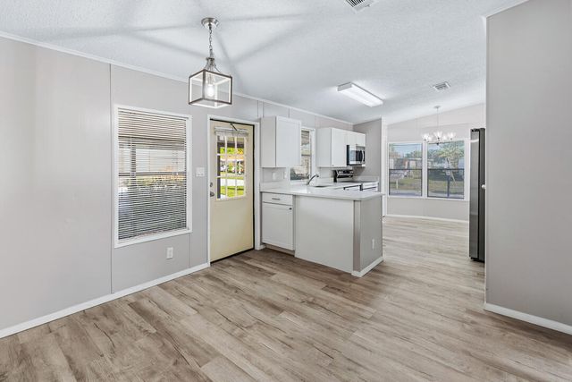 2828 SW Toronado Trail, Stuart, FL 34997