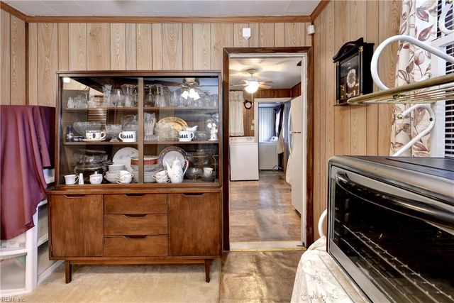 806 Pocahontas PL, Hampton, VA 23661