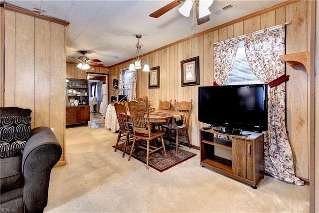 806 Pocahontas PL, Hampton, VA 23661