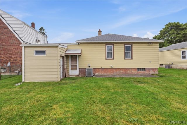 2743 Livingston Avenue, Niagara Falls, NY 14303