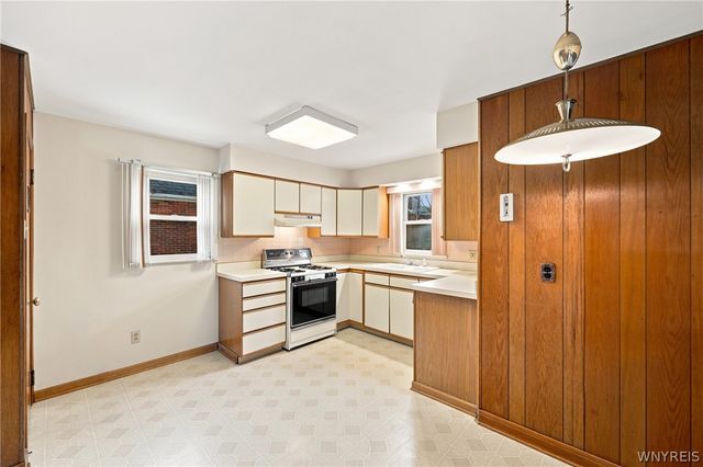 2743 Livingston Avenue, Niagara Falls, NY 14303