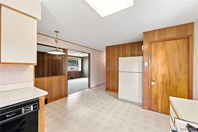 2743 Livingston Avenue, Niagara Falls, NY 14303