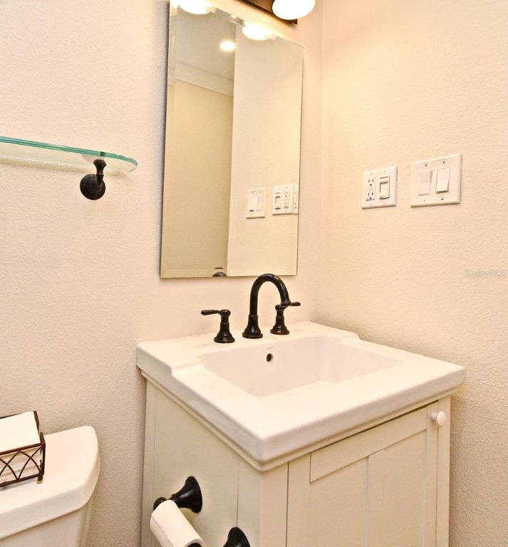 Image 26 of property listing at 507 N PENINSULA AVENUE, New Smyrna Beach, FL 32169