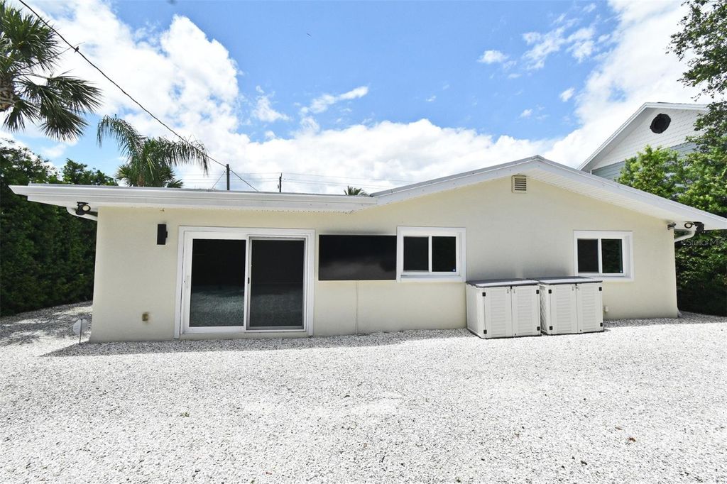 Image 38 of property listing at 507 N PENINSULA AVENUE, New Smyrna Beach, FL 32169