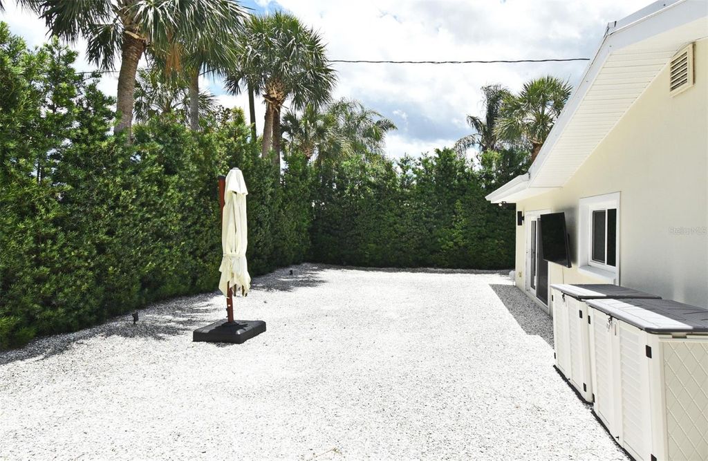 Image 41 of property listing at 507 N PENINSULA AVENUE, New Smyrna Beach, FL 32169