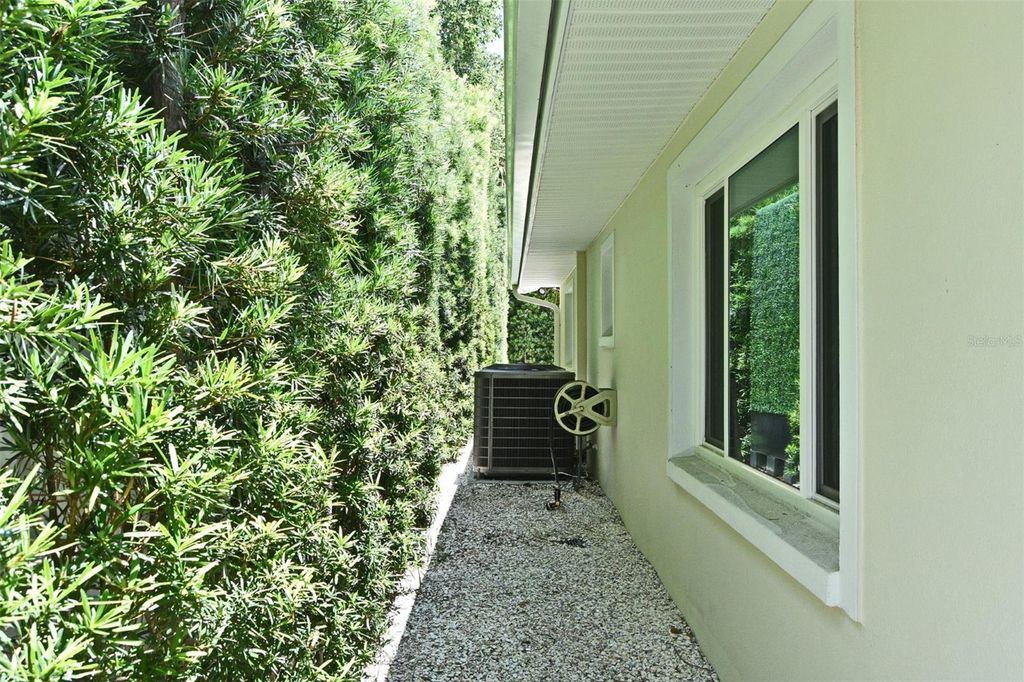 Image 52 of property listing at 507 N PENINSULA AVENUE, New Smyrna Beach, FL 32169