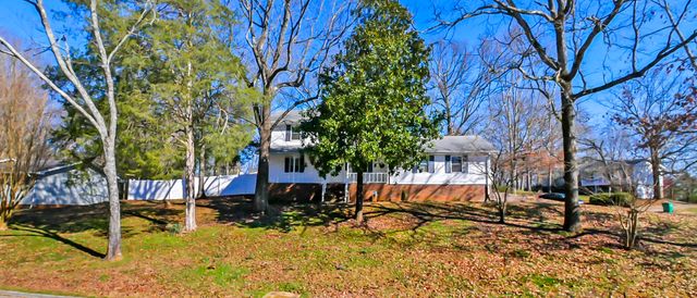 1843 Hidden Harbor Road, Hixson, TN 37343