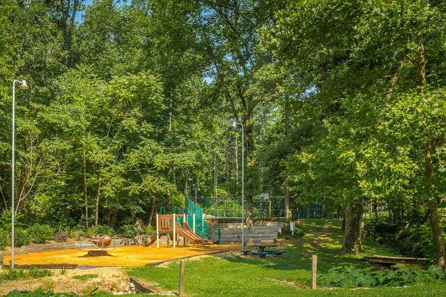 1843 Hidden Harbor Road, Hixson, TN 37343