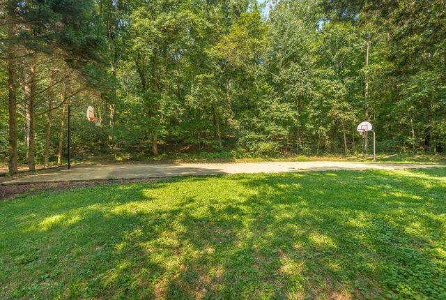 1843 Hidden Harbor Road, Hixson, TN 37343