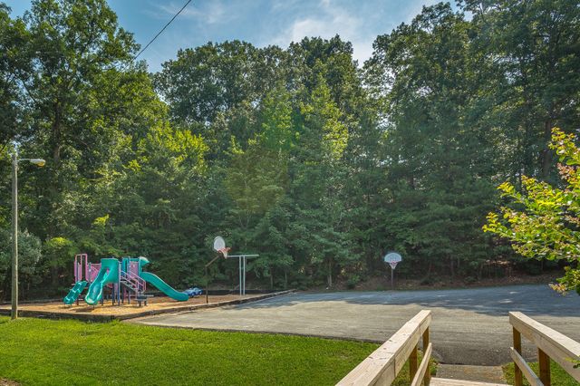 1843 Hidden Harbor Road, Hixson, TN 37343