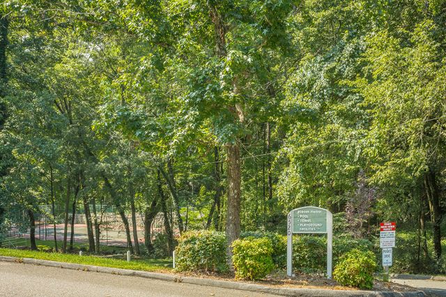 1843 Hidden Harbor Road, Hixson, TN 37343