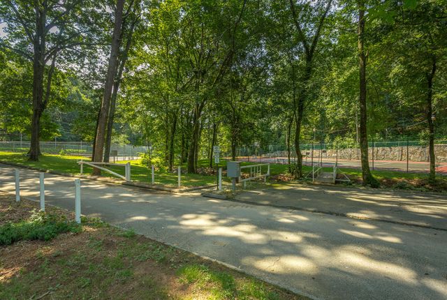 1843 Hidden Harbor Road, Hixson, TN 37343