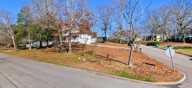 1843 Hidden Harbor Road, Hixson, TN 37343