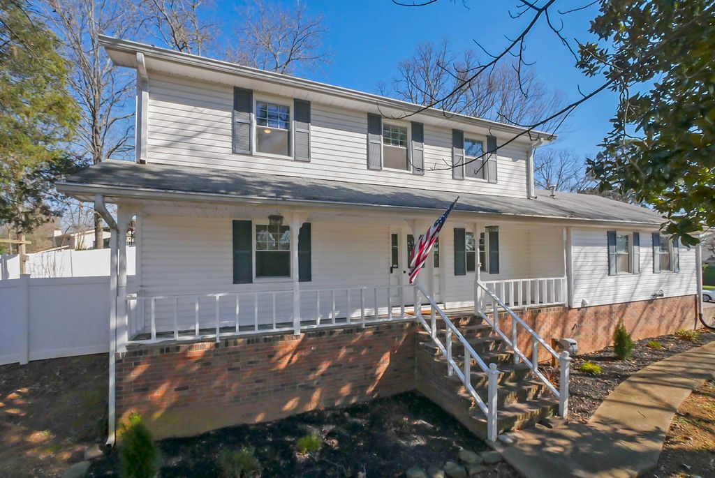 1843 Hidden Harbor Road, Hixson, TN 37343