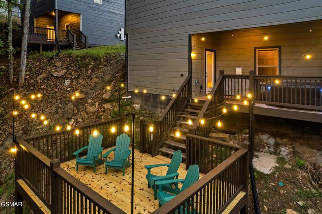 2125 Eagle Feather Drive, Sevierville, TN 37876