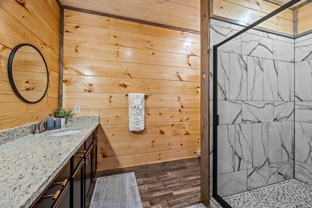 2125 Eagle Feather Drive, Sevierville, TN 37876