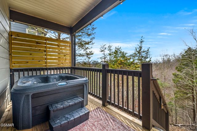 2125 Eagle Feather Drive, Sevierville, TN 37876