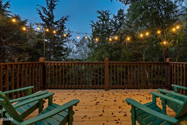 2125 Eagle Feather Drive, Sevierville, TN 37876