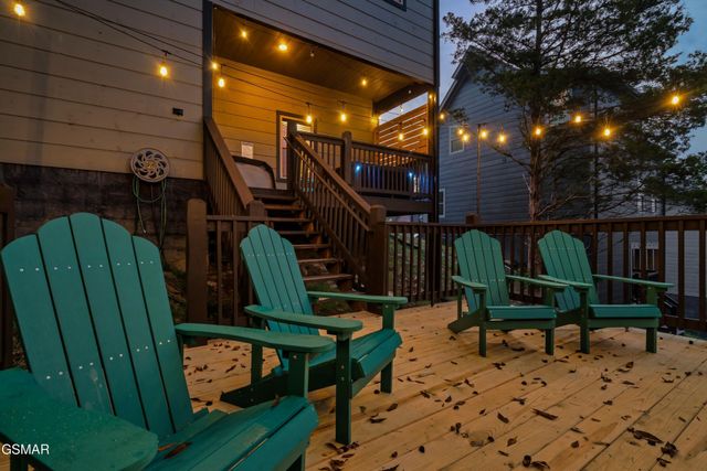 2125 Eagle Feather Drive, Sevierville, TN 37876