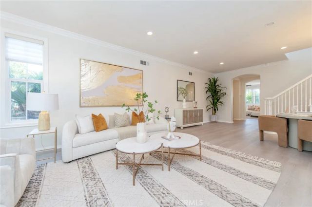 143 Weathervane, Irvine, CA 92603