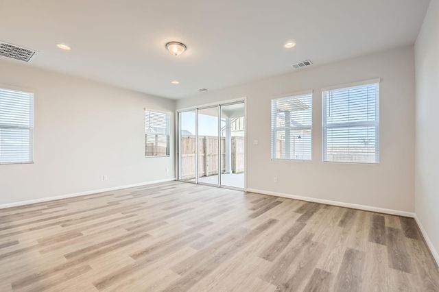 303 Elm Branch TRL, Taylor, TX 76574