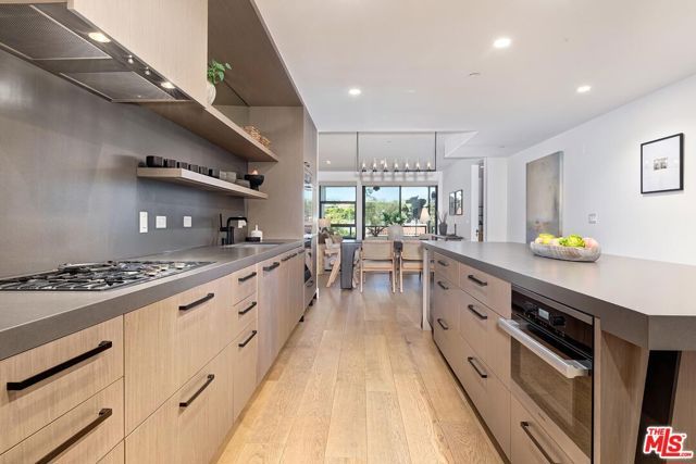 10777 Wilshire Boulevard 409, Los Angeles, CA 90024