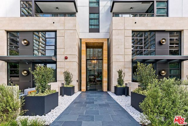 10777 Wilshire Boulevard 409, Los Angeles, CA 90024