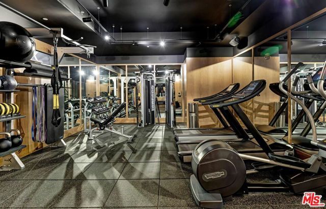 10777 Wilshire Boulevard 409, Los Angeles, CA 90024