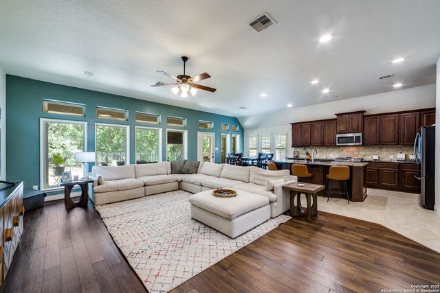 104 Ricadonna, San Antonio, TX 78253