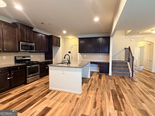 455 Cabot Trace, Lawrenceville, GA 30045