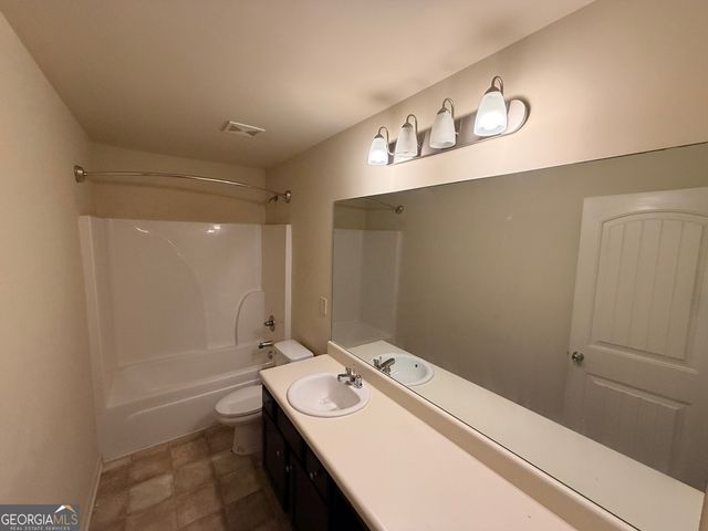 455 Cabot Trace, Lawrenceville, GA 30045