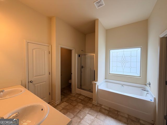455 Cabot Trace, Lawrenceville, GA 30045