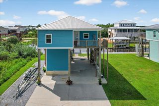 4032 Bank Street, Bay Saint Louis, MS 39520