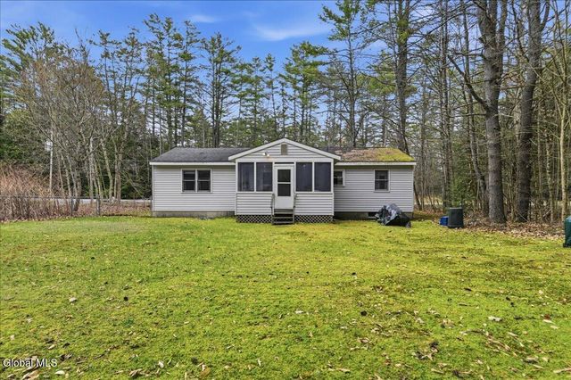 861 Lake Avenue, Lake Luzerne, NY 12846