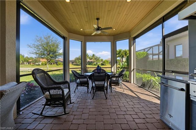 8665 Dilillo CT, Naples, FL 34119