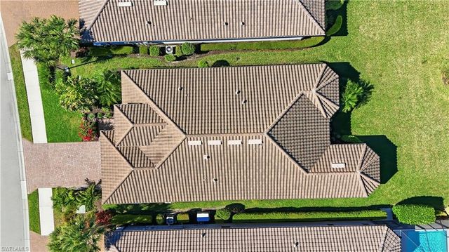 8665 Dilillo CT, Naples, FL 34119