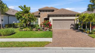 8665 Dilillo CT, Naples, FL 34119