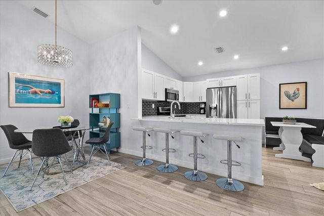 13371 Bedford Mews Court, Wellington, FL 33414