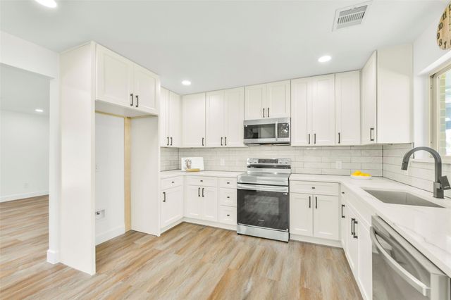 6610 Coneley Drive C879D, Pearland, TX 77584