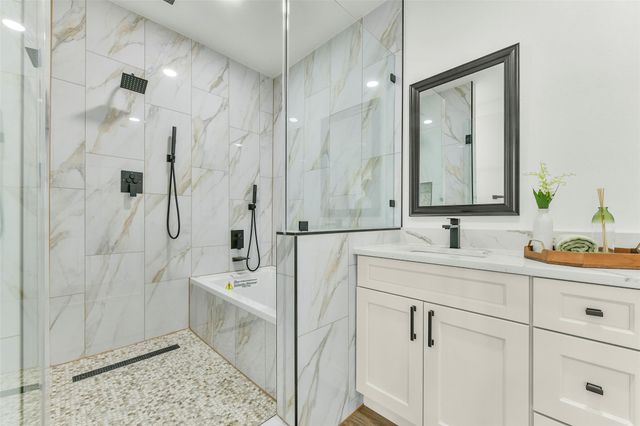 6610 Coneley Drive C879D, Pearland, TX 77584