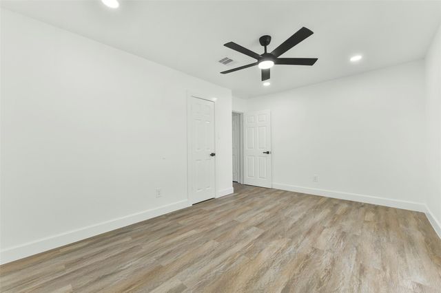 6610 Coneley Drive C879D, Pearland, TX 77584