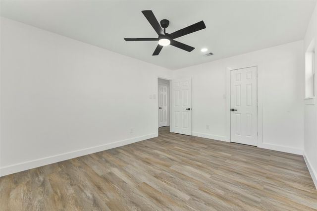 6610 Coneley Drive C879D, Pearland, TX 77584