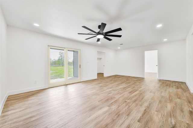 6610 Coneley Drive C879D, Pearland, TX 77584