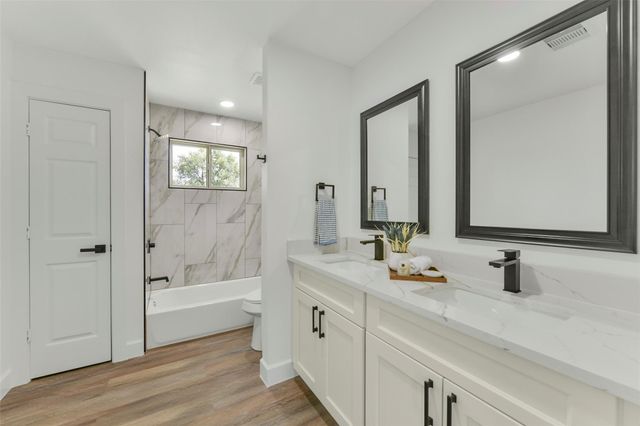 6610 Coneley Drive C879D, Pearland, TX 77584