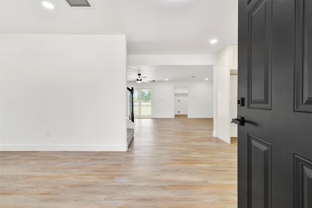 6610 Coneley Drive C879D, Pearland, TX 77584