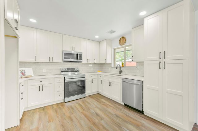 6610 Coneley Drive C879D, Pearland, TX 77584