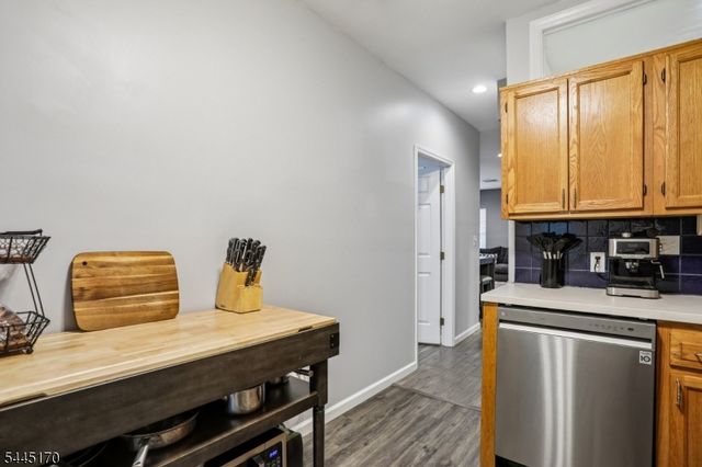 49 Wall St, Rockaway Boro, NJ 07866