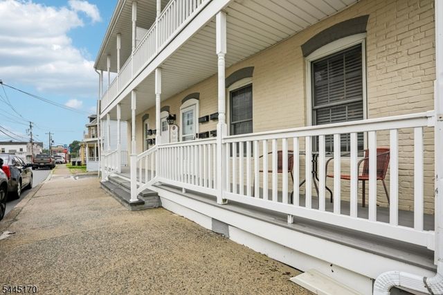49 Wall St, Rockaway Boro, NJ 07866