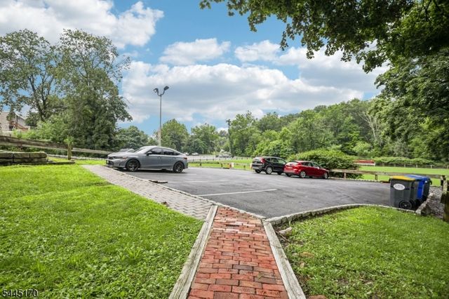 49 Wall St, Rockaway Boro, NJ 07866