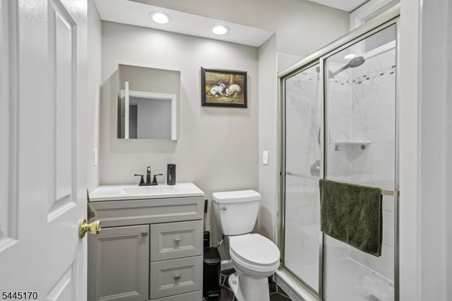 49 Wall St, Rockaway Boro, NJ 07866
